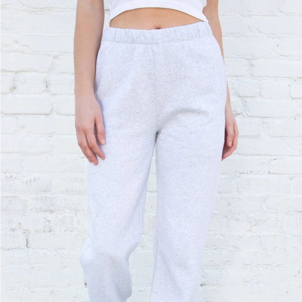 Brandy Melville Rosa Sweatpants
